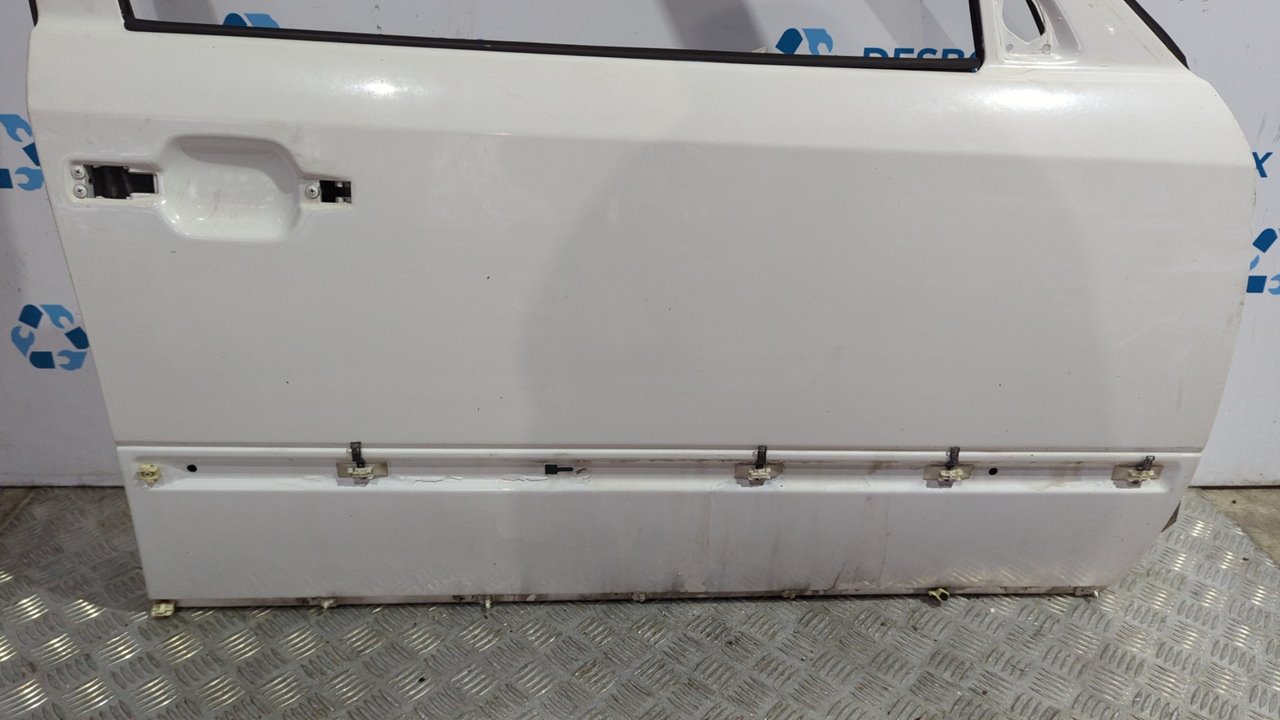 PUERTA DELANTERA DERECHA MERCEDES-BENZ CLASE E (W124) - vista 4
