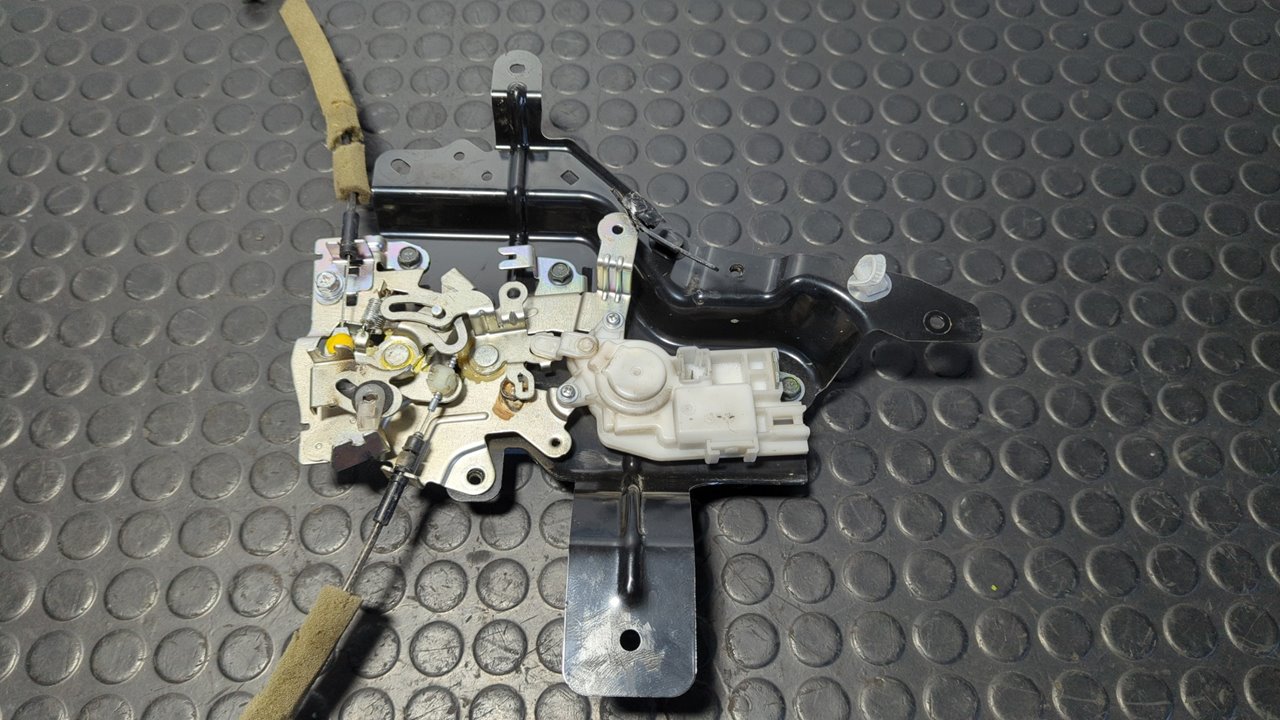 CERRADURA PUERTA TRASERA IZQUIERDA NISSAN NV 200 (M20)