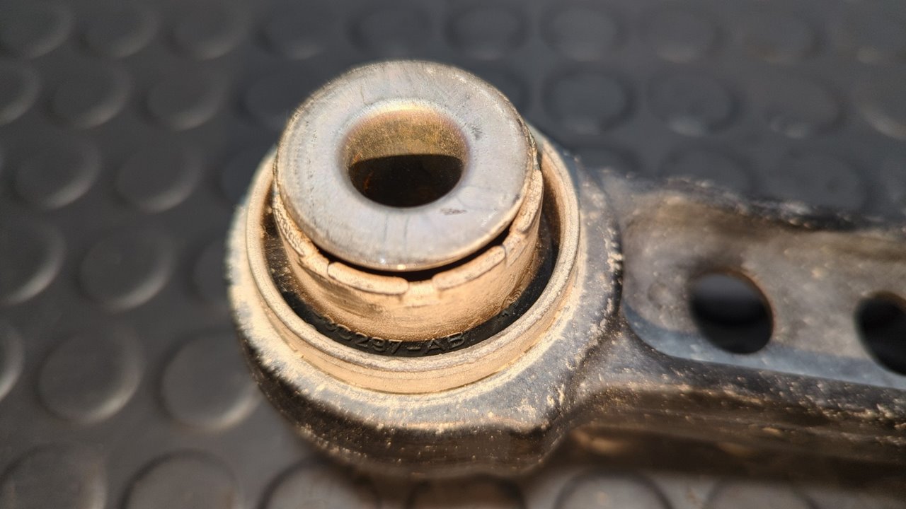 BRAZO IZQUIERDO SUPERIOR DELANTERO LAND ROVER RANGE ROVER - vista 8