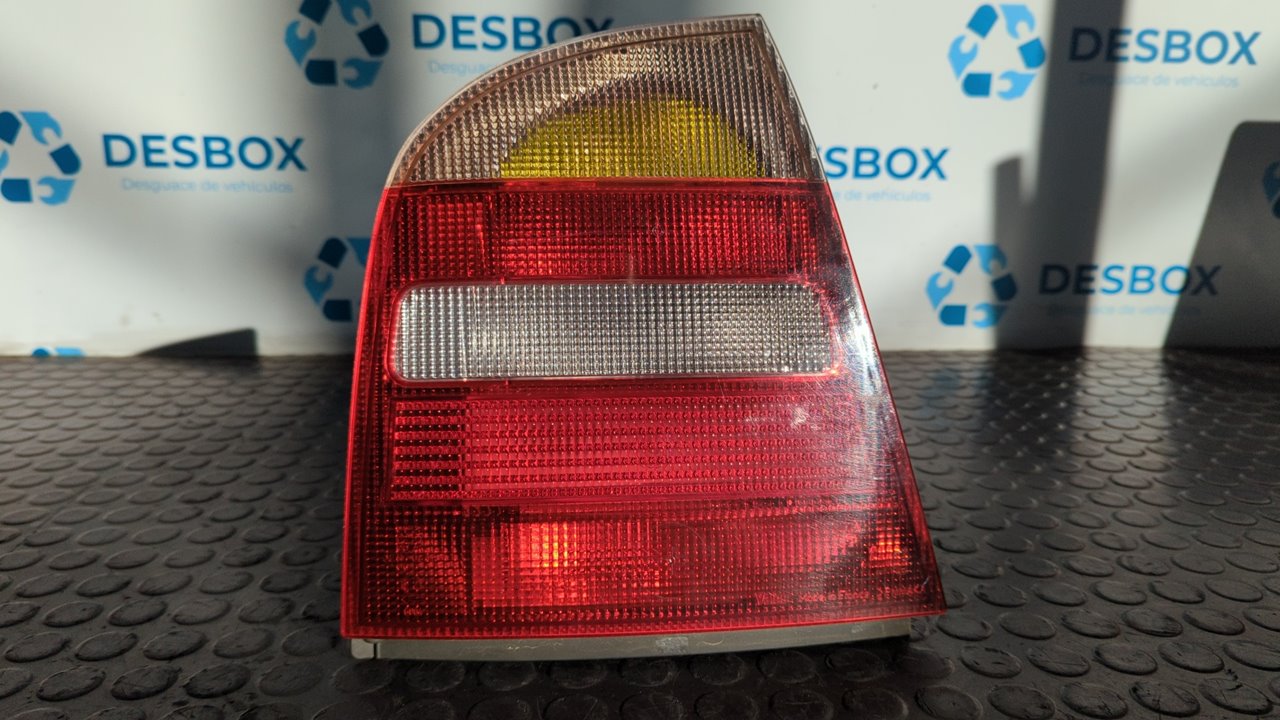PILOTO TRASERO IZQUIERDO SKODA OCTAVIA BERLINA (1U2)