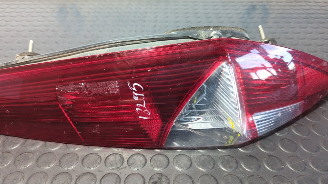 PILOTO TRASERO DERECHO FIAT PUNTO BERLINA (188) - vista 6