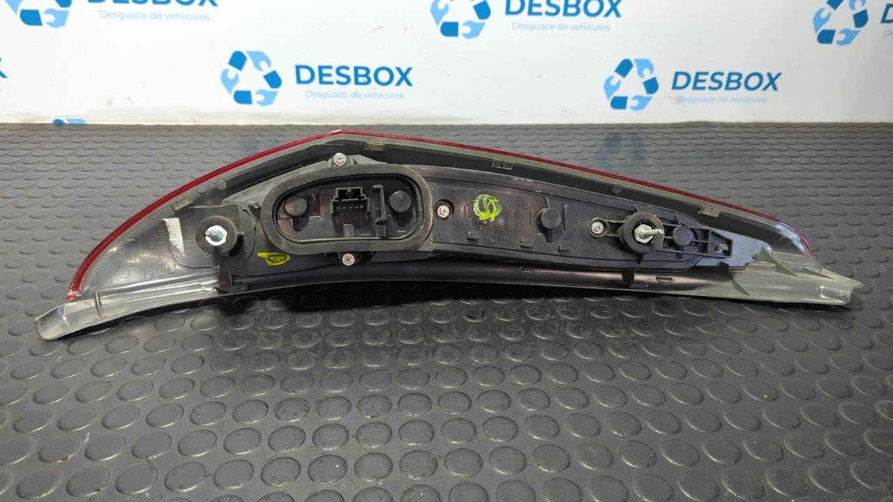 PILOTO TRASERO DERECHO FIAT PUNTO BERLINA (188) - vista 4