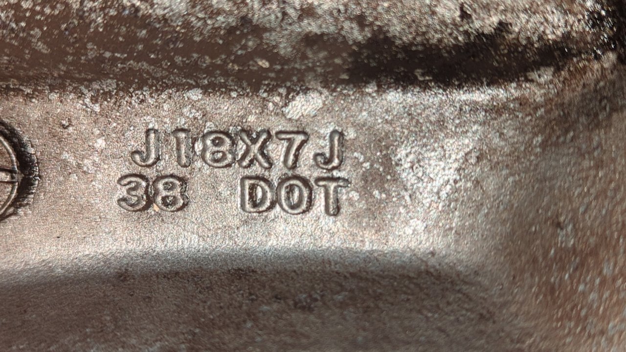 LLANTA CITROEN C4 AIRCROSS - vista 3