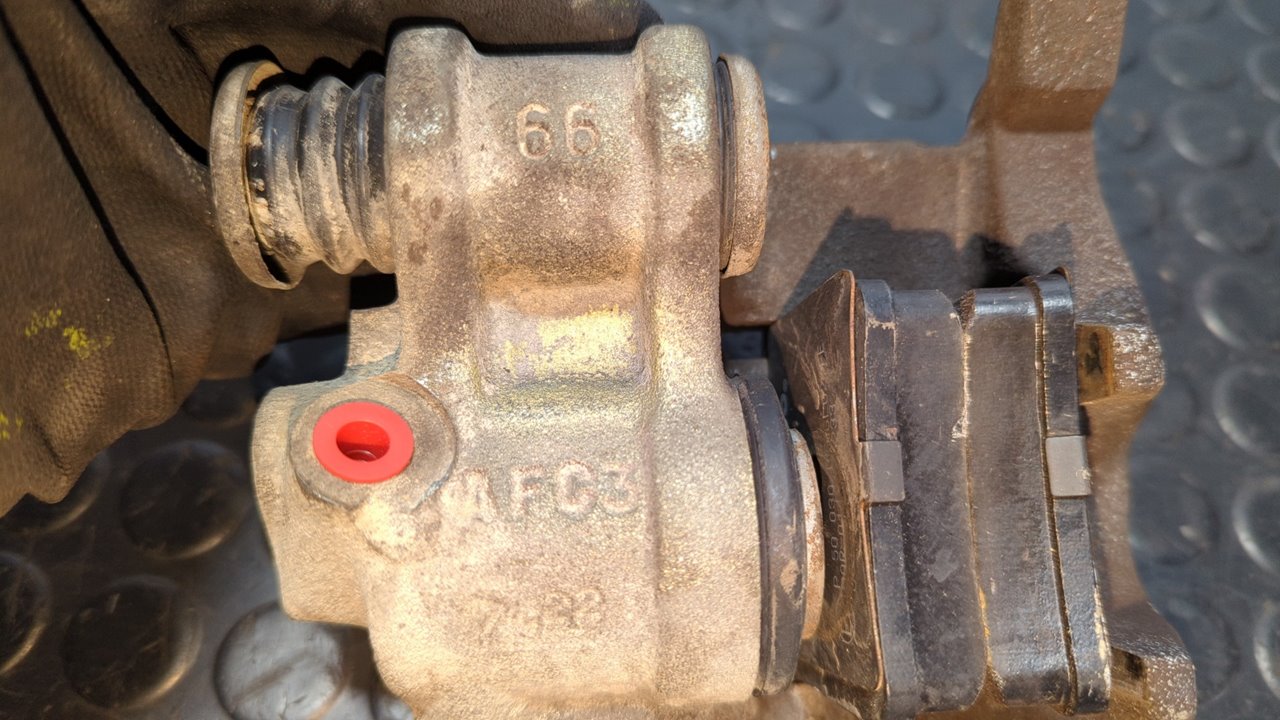 PINZA DE FRENO TRASERA DERECHA MERCEDES-BENZ VITO (W638) CAJA CERRADA - vista 4