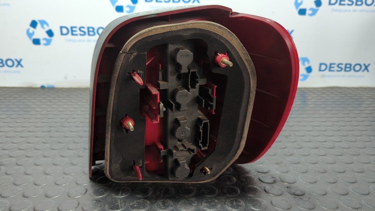 PILOTO TRASERO IZQUIERDO VOLKSWAGEN POLO BERLINA (6N2) - vista 3