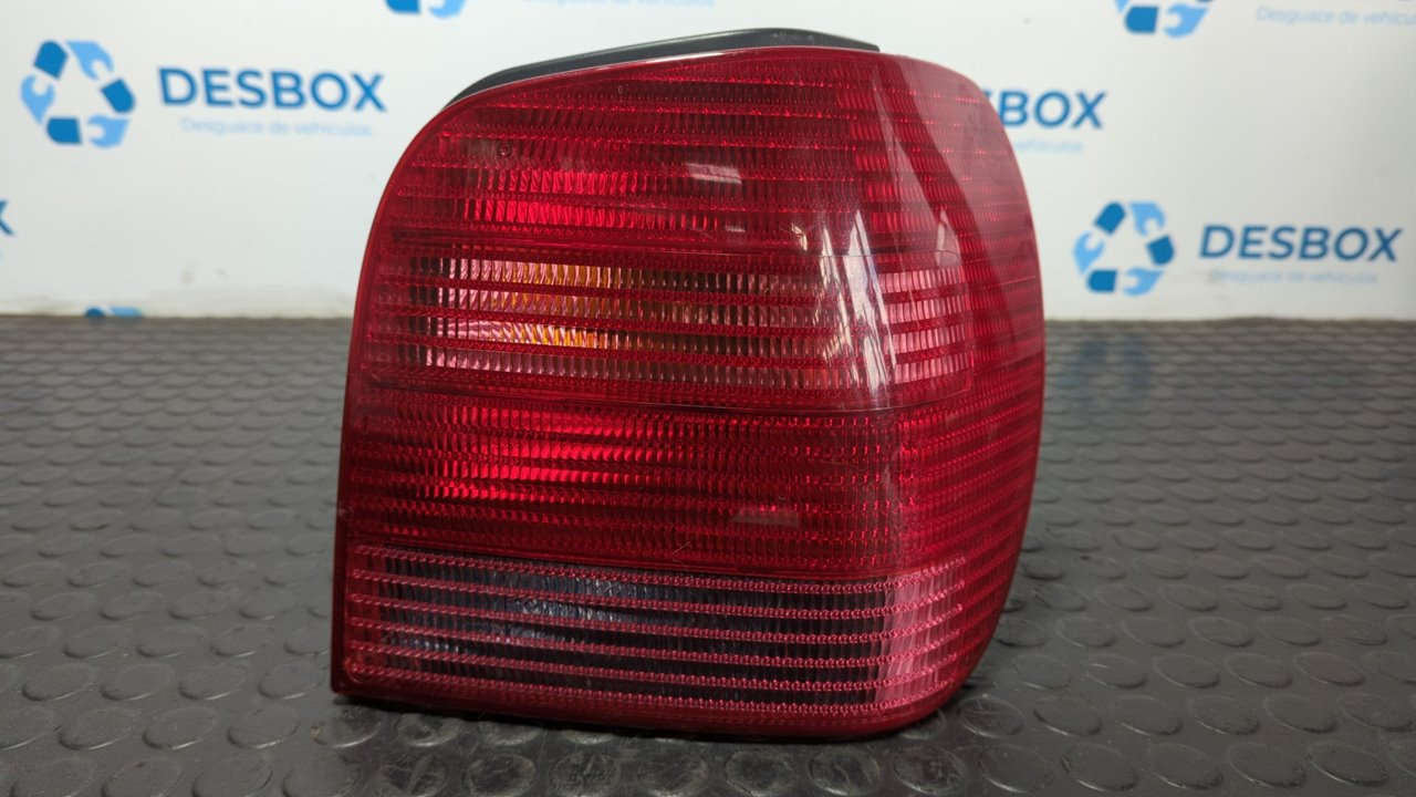 PILOTO TRASERO DERECHO VOLKSWAGEN POLO BERLINA (6N2)