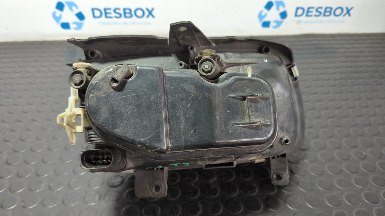 FARO IZQUIERDO VOLKSWAGEN POLO BERLINA (6N2) - vista 7