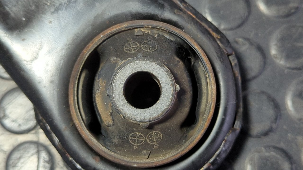 BRAZO IZQUIERDO INFERIOR DELANTERO CITROEN C4 AIRCROSS - vista 6