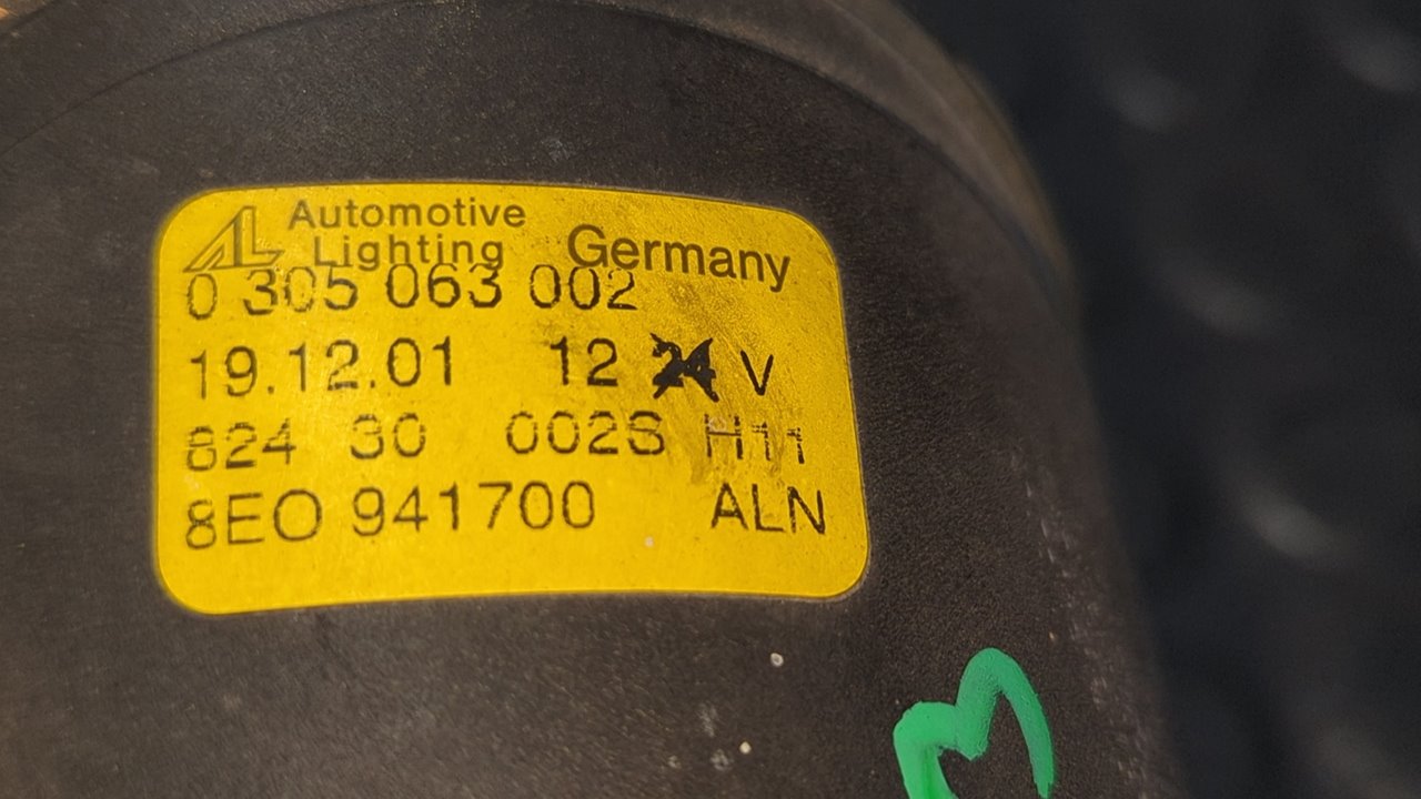 FARO ANTINIEBLA DERECHO AUDI A4 BERLINA (8E) - vista 2