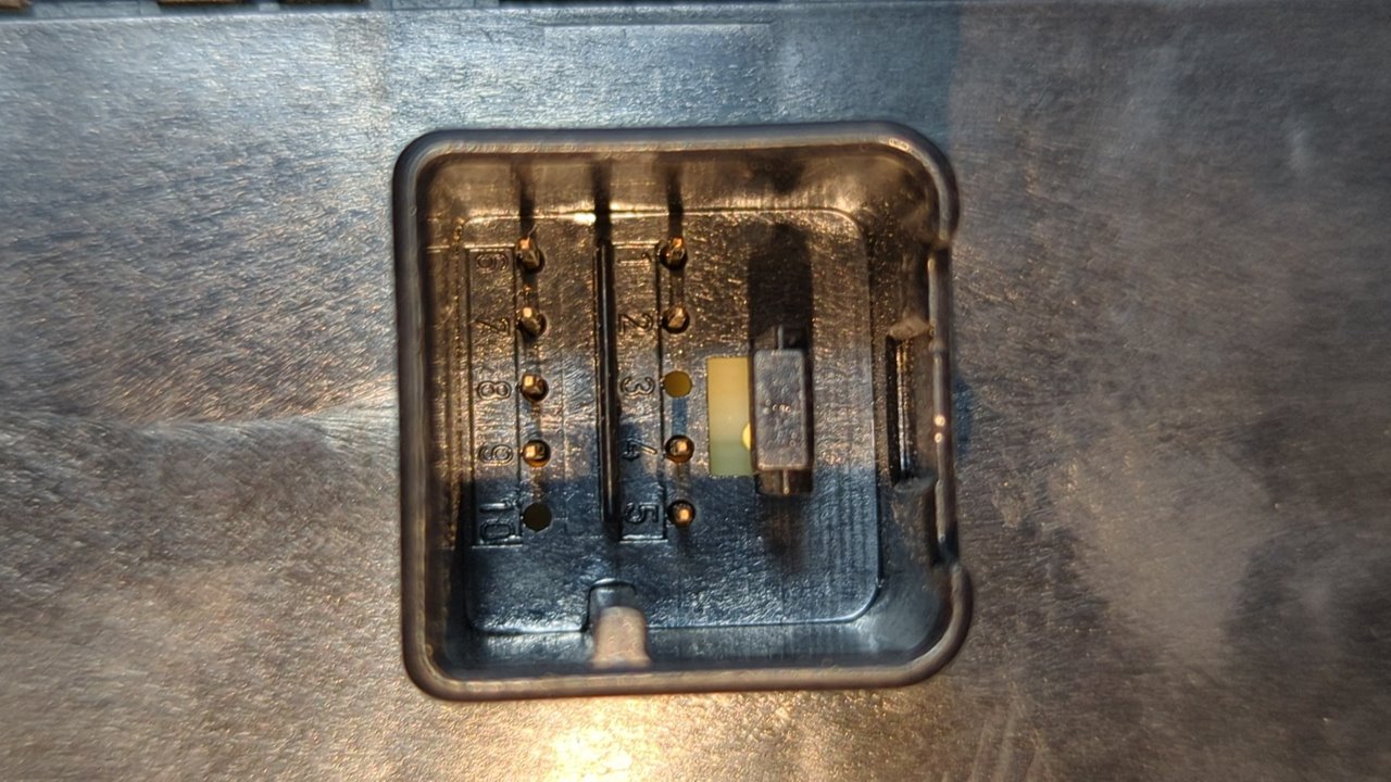 MANDO ELEVALUNAS DELANTERO IZQUIERDO VOLKSWAGEN GOLF VI (5K1) - vista 3