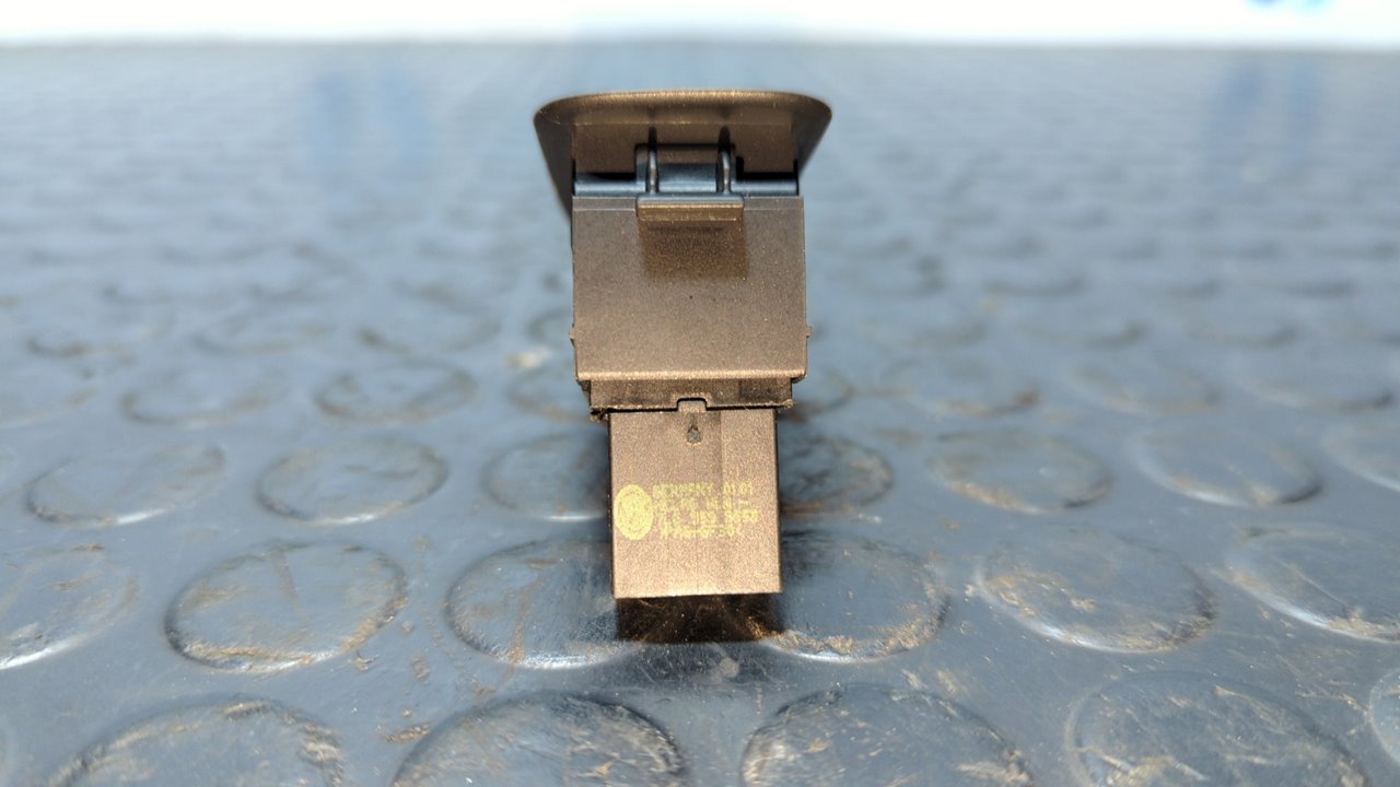 MANDO ELEVALUNAS TRASERO DERECHO VOLKSWAGEN GOLF VI (5K1) - vista 8