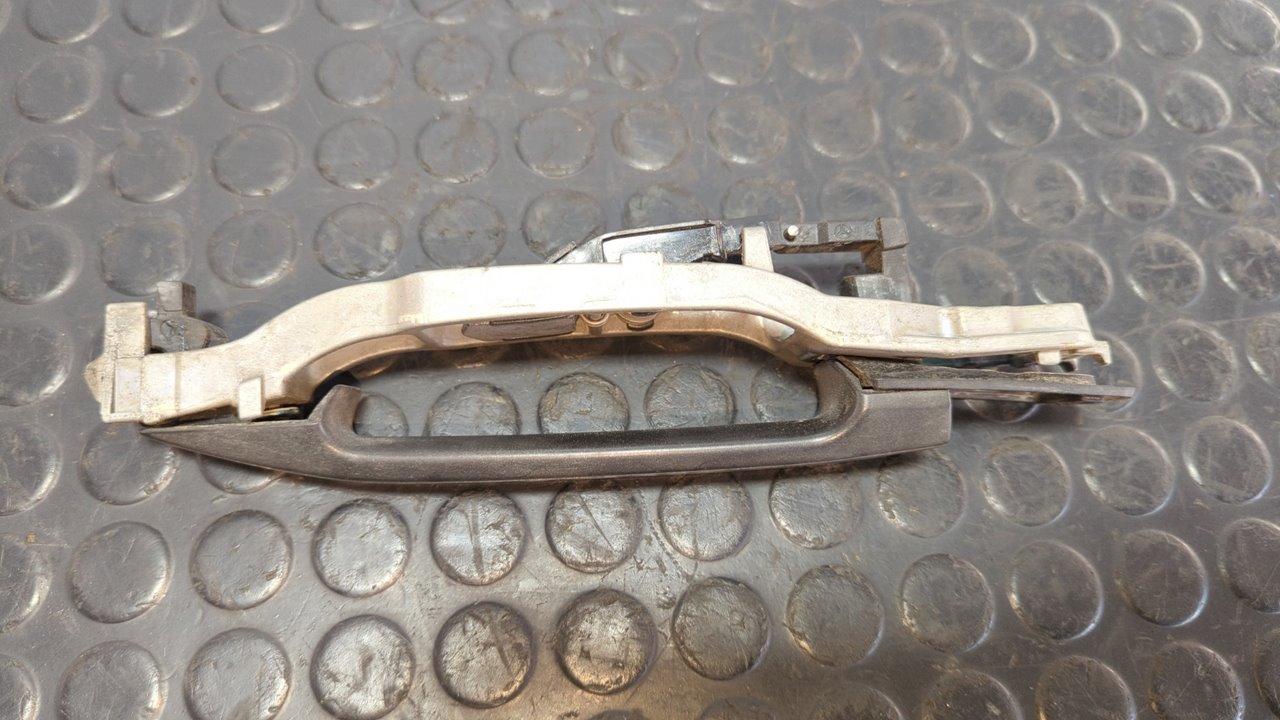 MANETA DELANTERA DERECHA MERCEDES CLASE E (W124) - vista 4