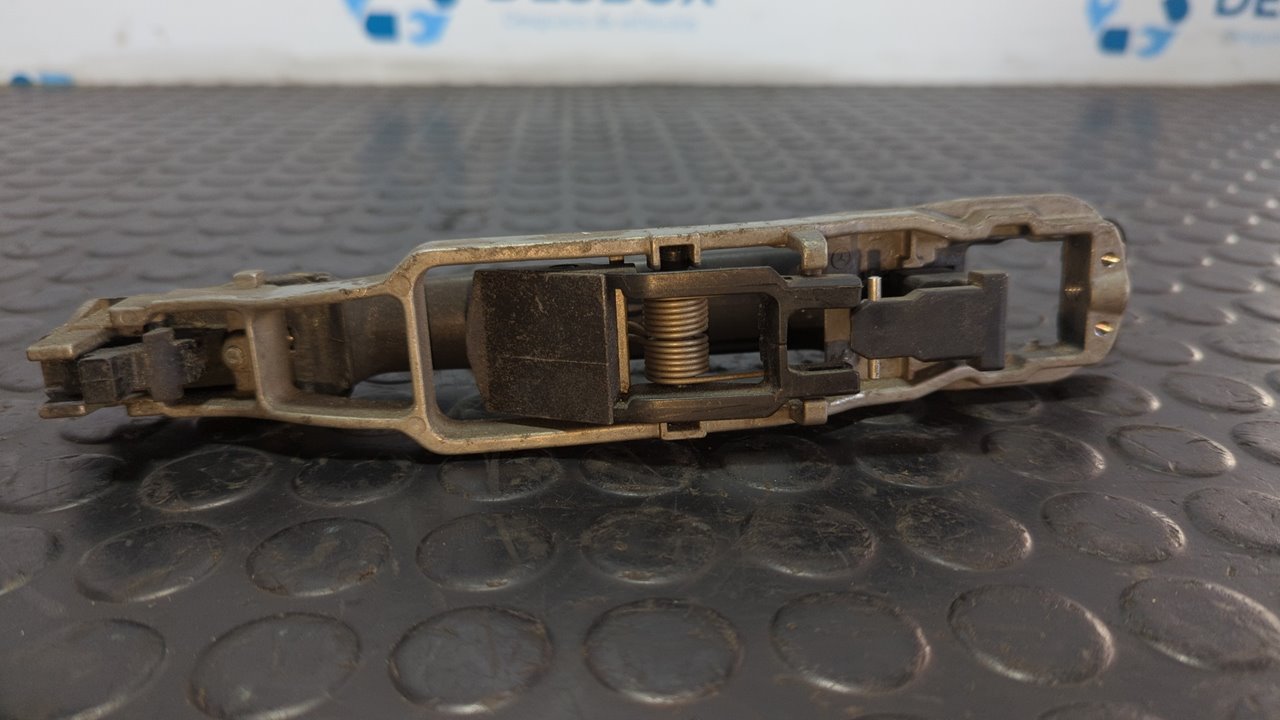 MANETA DELANTERA DERECHA MERCEDES CLASE E (W124) - vista 2