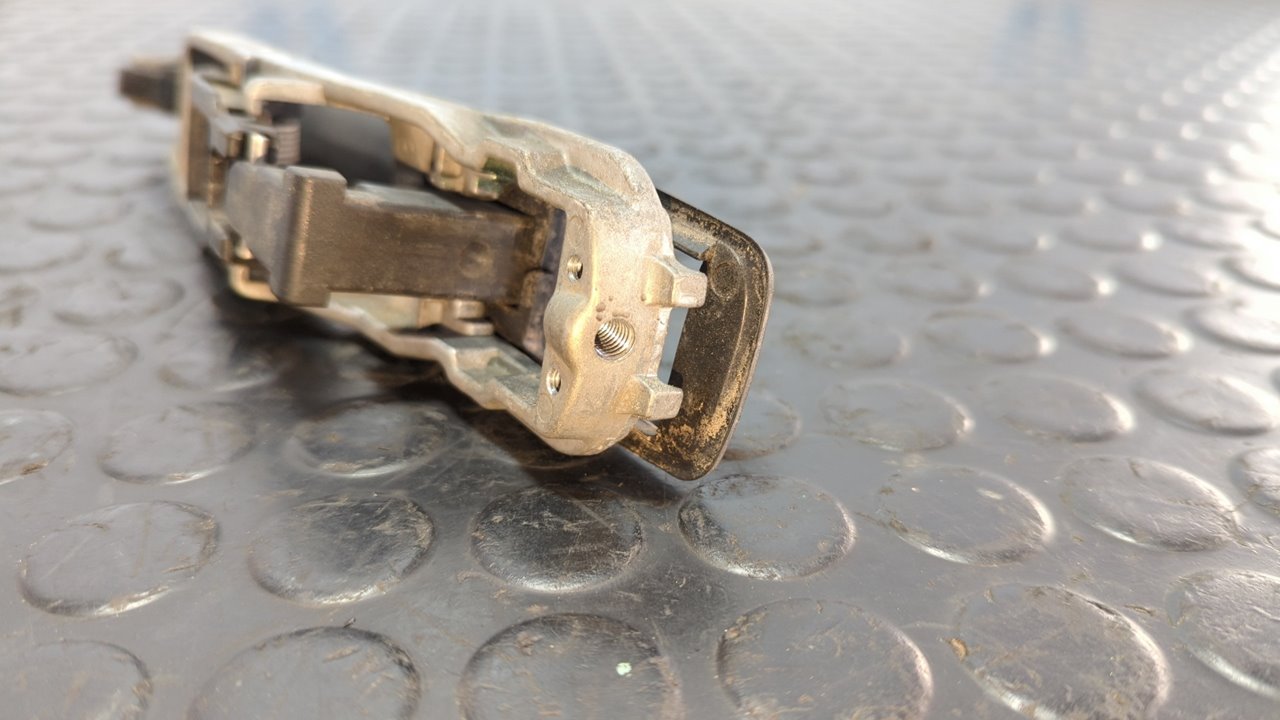 MANETA DELANTERA DERECHA MERCEDES CLASE E (W124) - vista 3