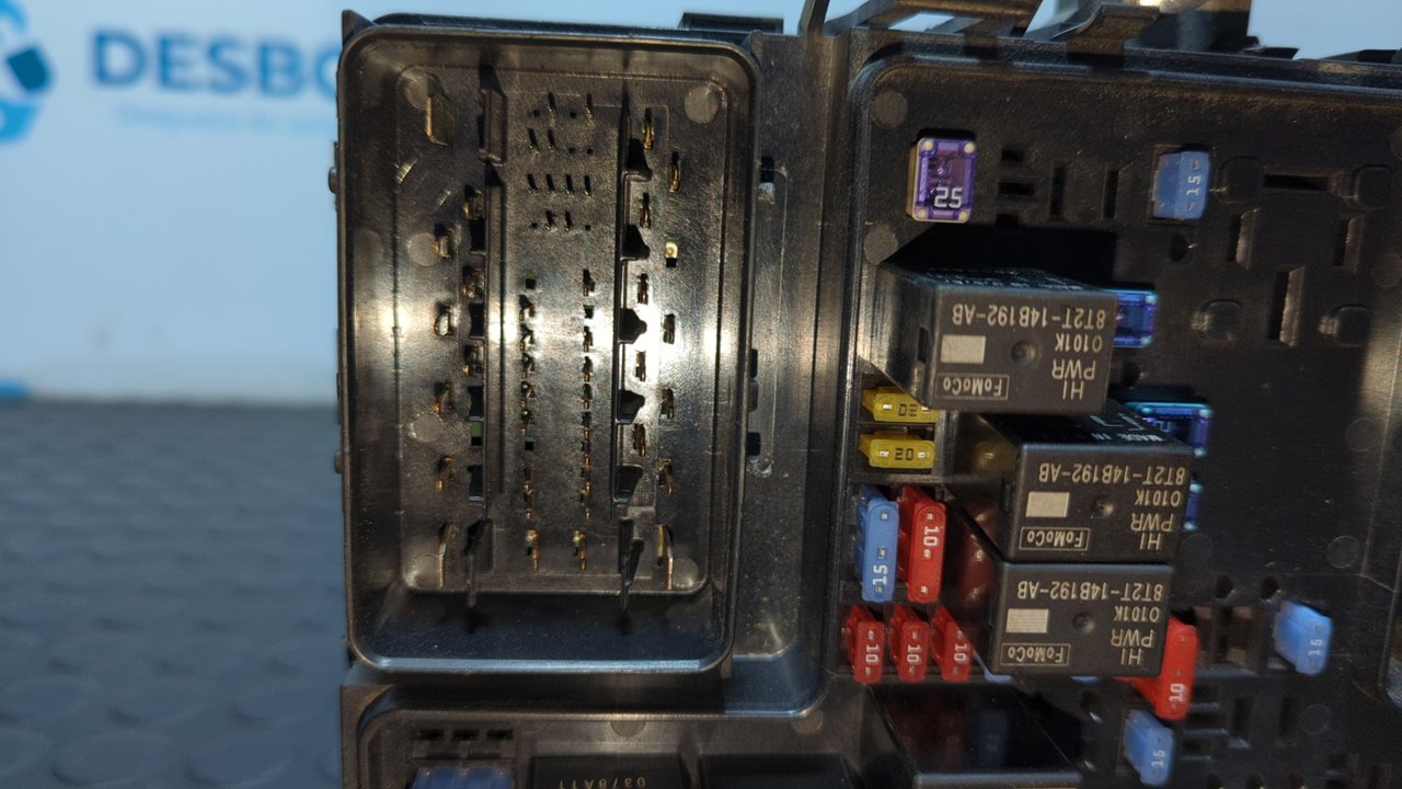 CAJA RELES / FUSIBLES FORD MONDEO LIM. - vista 6