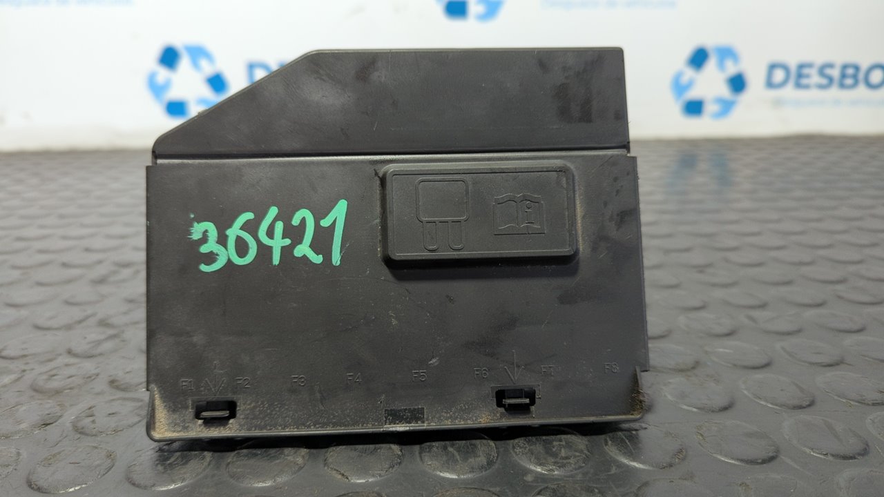 CAJA RELES / FUSIBLES FORD MONDEO LIM.