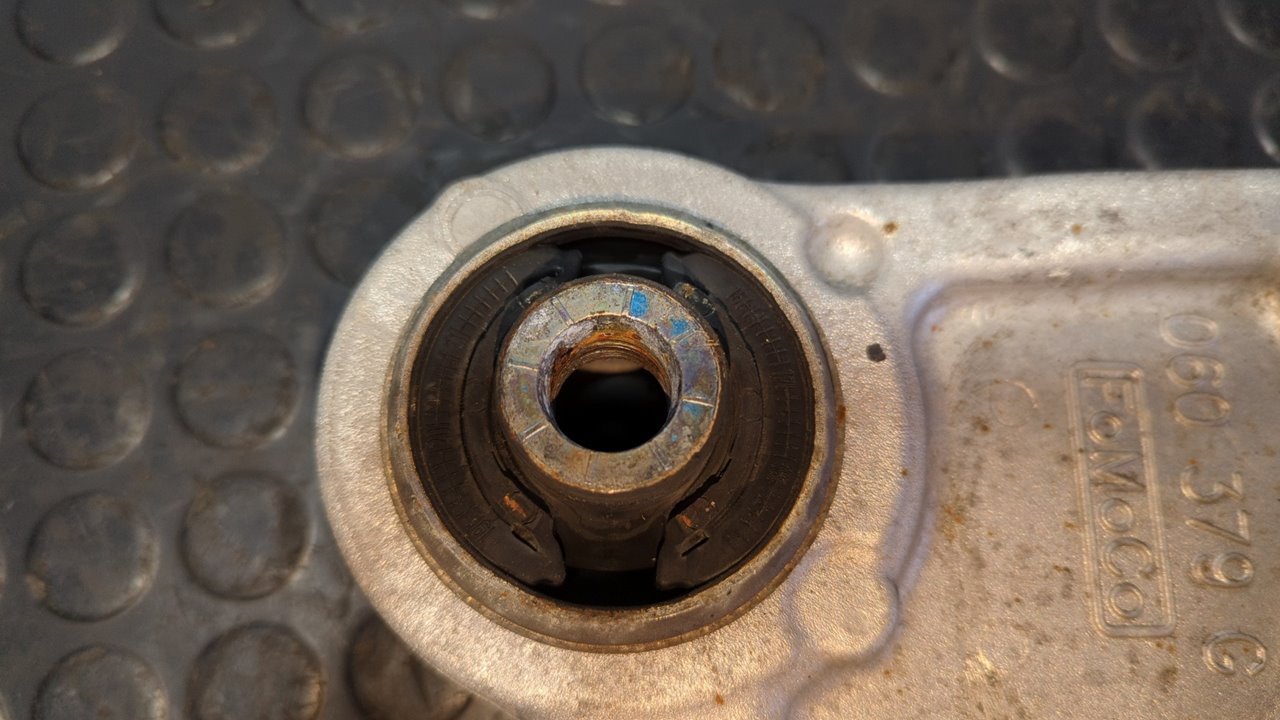 BRAZO DERECHO INFERIOR DELANTERO FORD MONDEO LIM. - vista 3