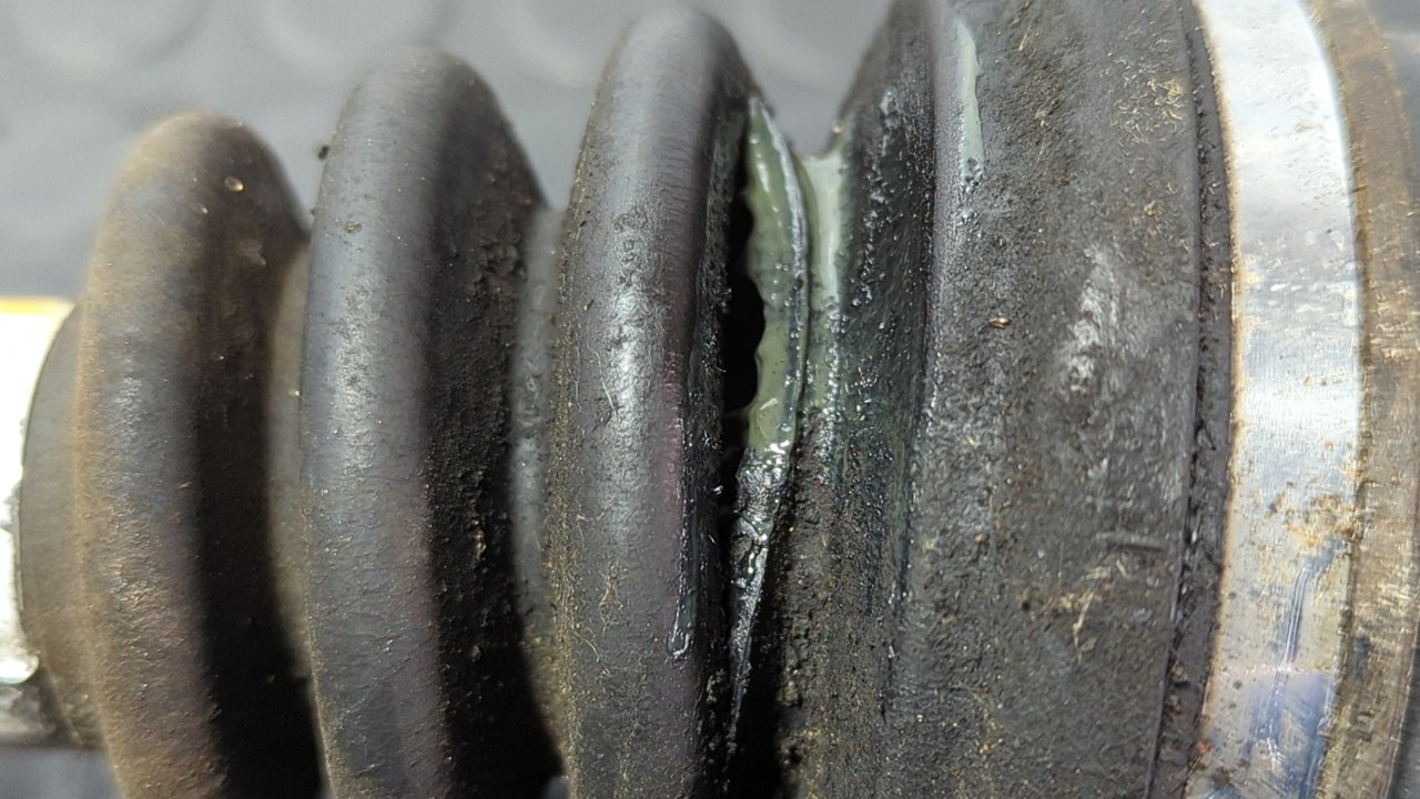 TRANSMISION TRASERA DERECHA SUBARU IMPREZA G12 - vista 2