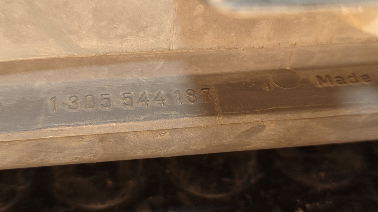 FARO DERECHO MERCEDES-BENZ CLASE E (W124) BERLINA - vista 9