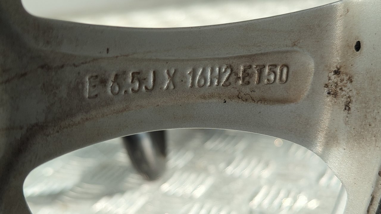 JUEGO LLANTAS FORD MONDEO LIM. - vista 9