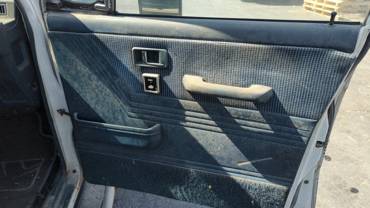 AMORTIGUADORES MALETERO / PORTON MITSUBISHI MONTERO (L040) - vista 2