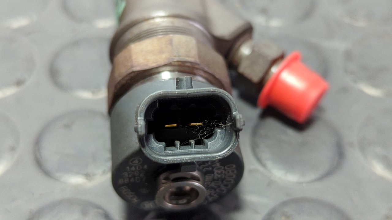 INYECTOR TOYOTA AURIS - vista 3