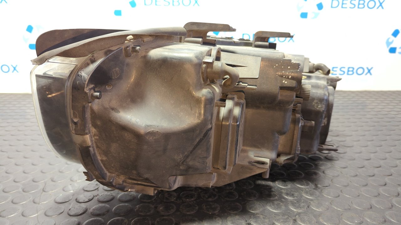 FARO DERECHO BMW SERIE 7 (E65/E66) - vista 9
