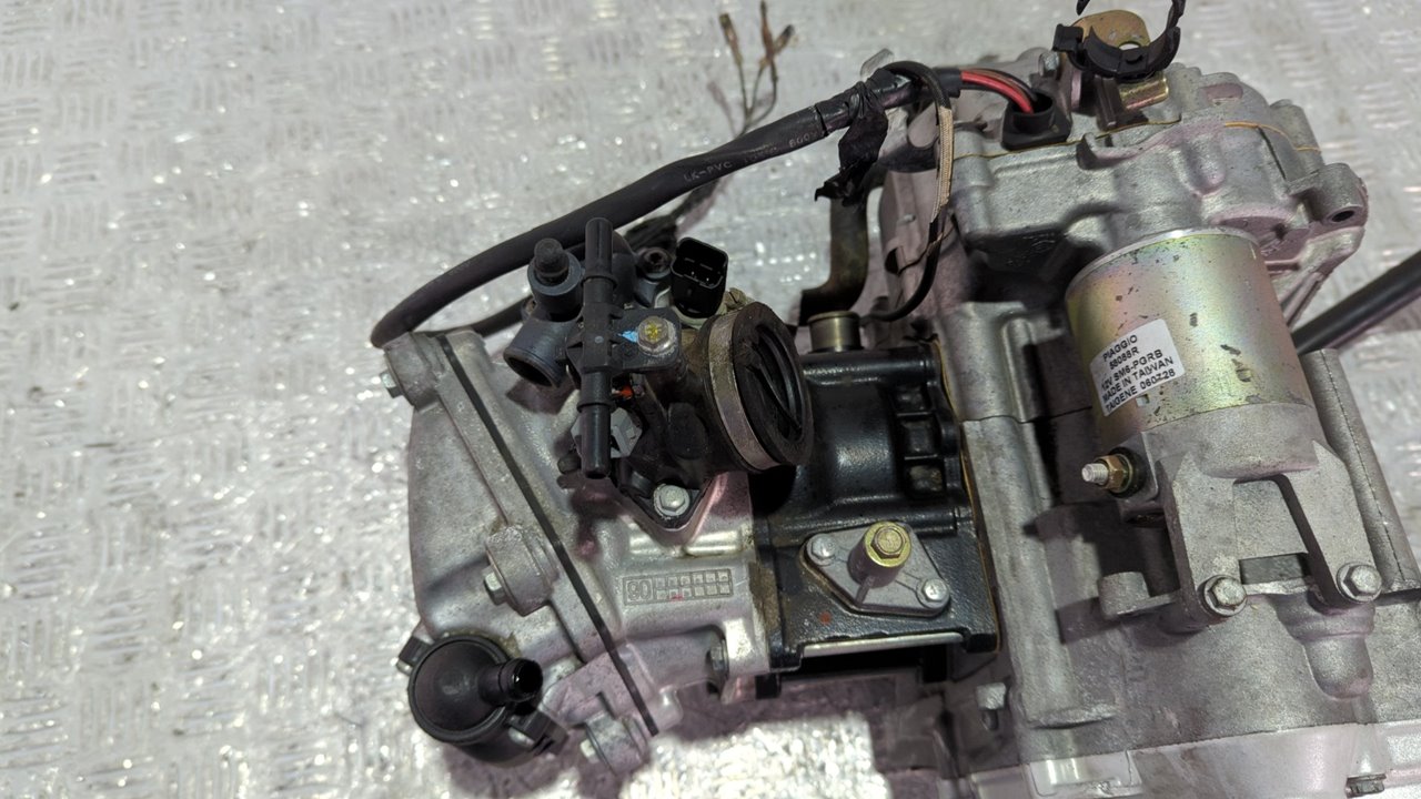 MOTOR  PIAGGIO (VESPA) X8 - vista 8