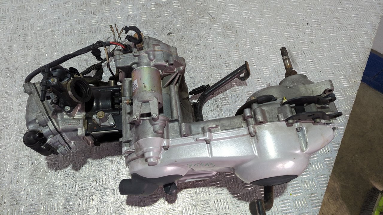MOTOR  PIAGGIO (VESPA) X8 - vista 11