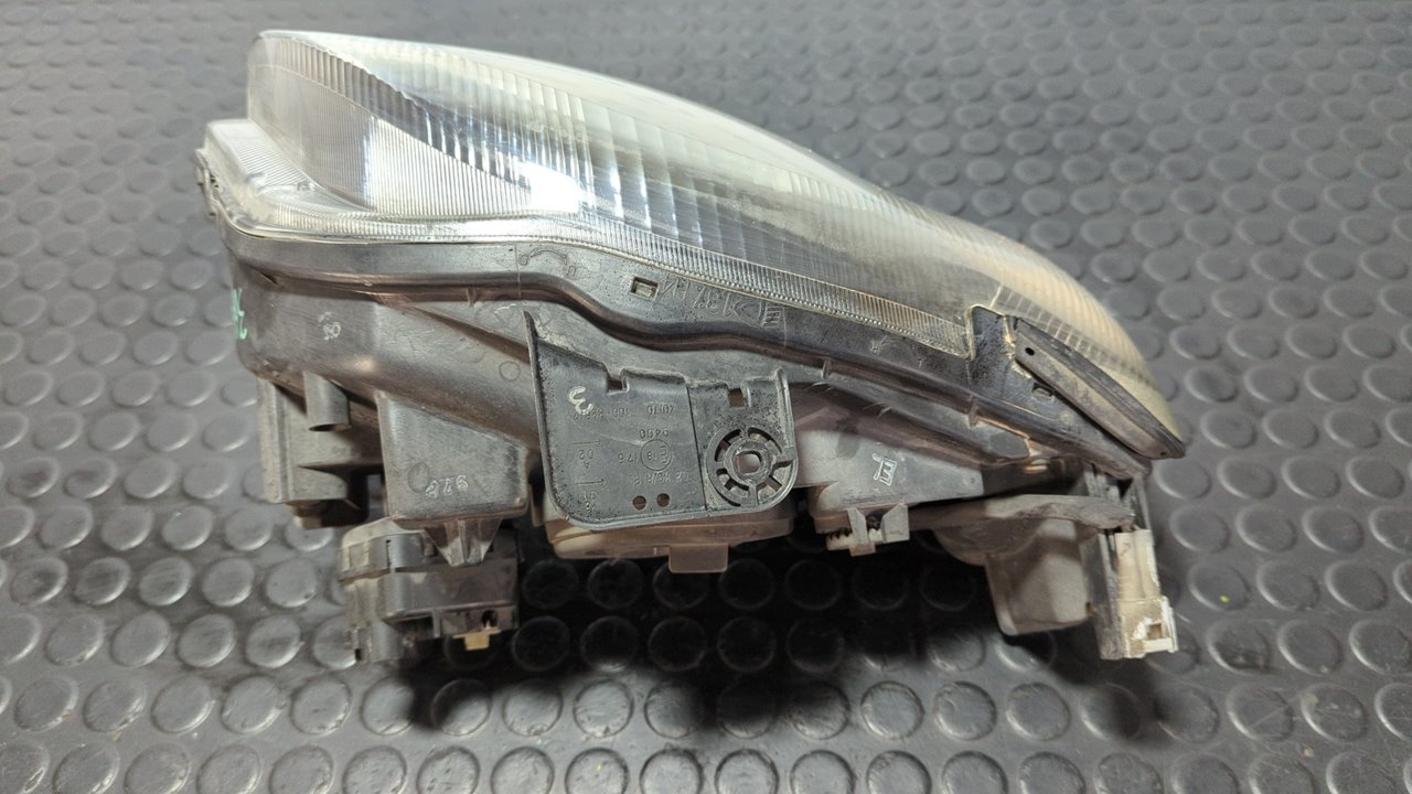 FARO DERECHO SUZUKI BALENO BERLINA SY (EG) - vista 5