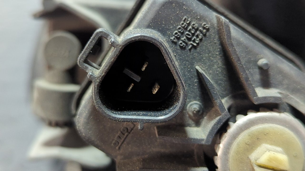 FARO DERECHO SUZUKI BALENO BERLINA SY (EG) - vista 3