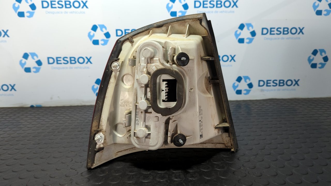 PILOTO TRASERO DERECHO OPEL ASTRA G BERLINA - vista 3