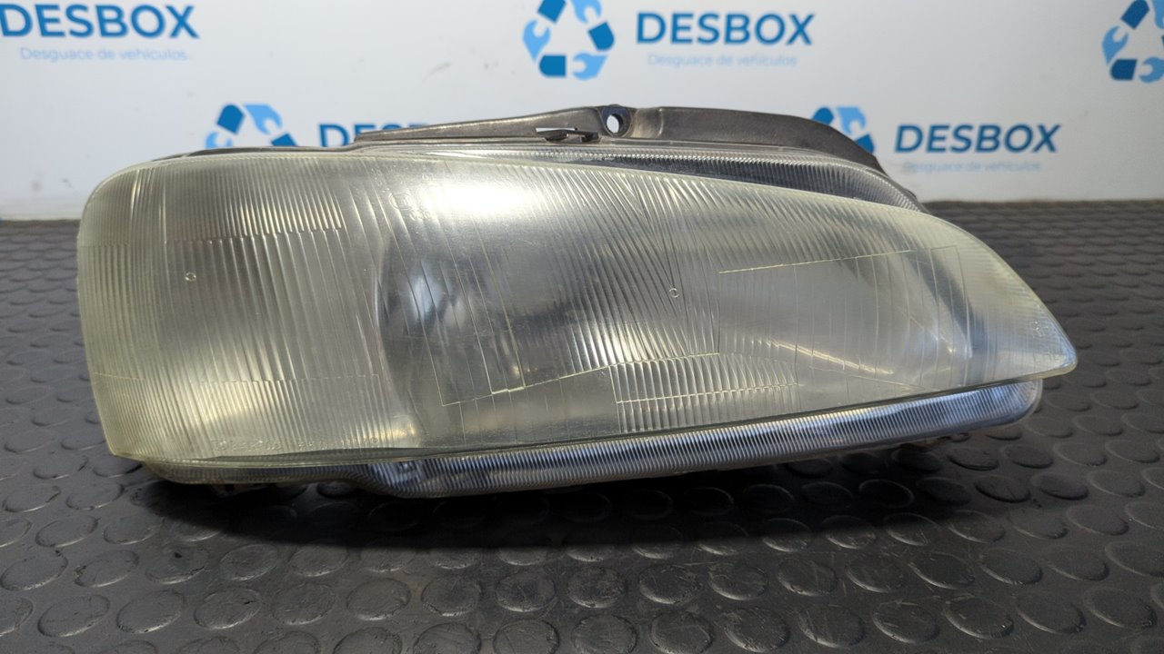FARO DERECHO PEUGEOT 106 (S2)