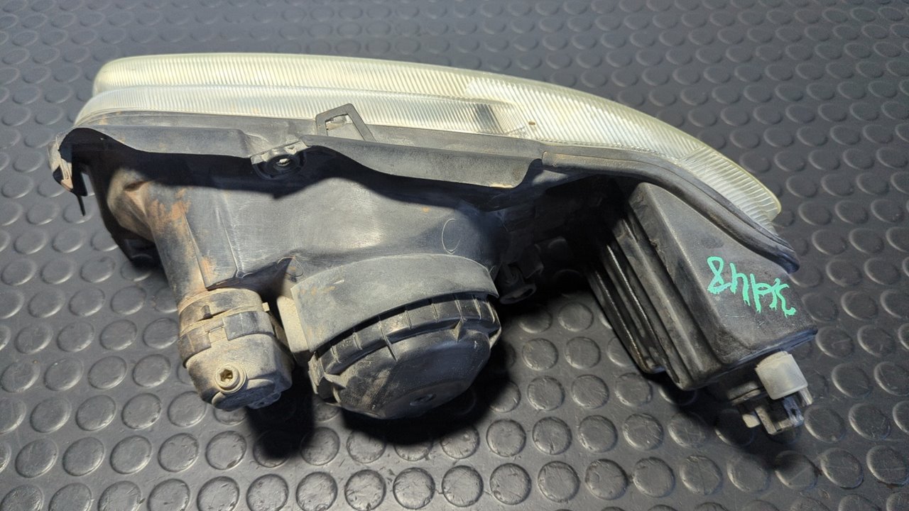 FARO DERECHO PEUGEOT 106 (S2) - vista 7