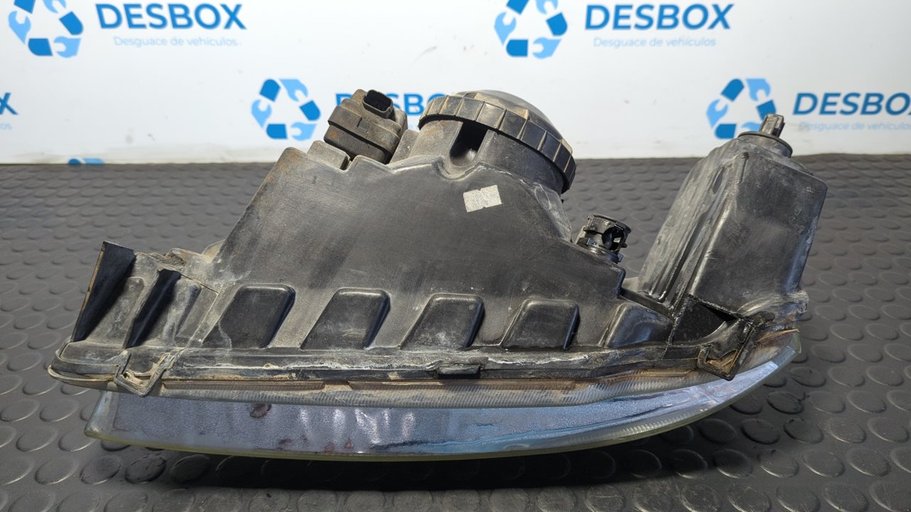 FARO DERECHO PEUGEOT 106 (S2) - vista 3