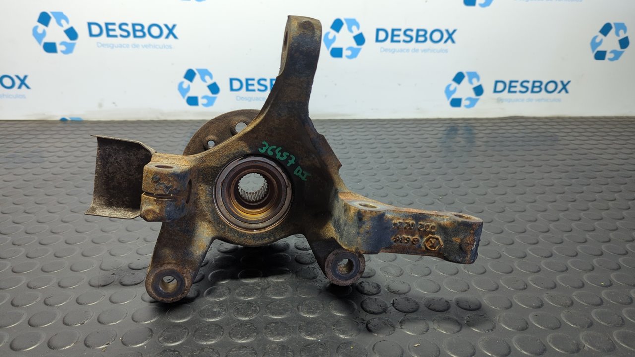 MANGUETA DELANTERA IZQUIERDA MERCEDES-BENZ VITO (W638) CAJA CERRADA