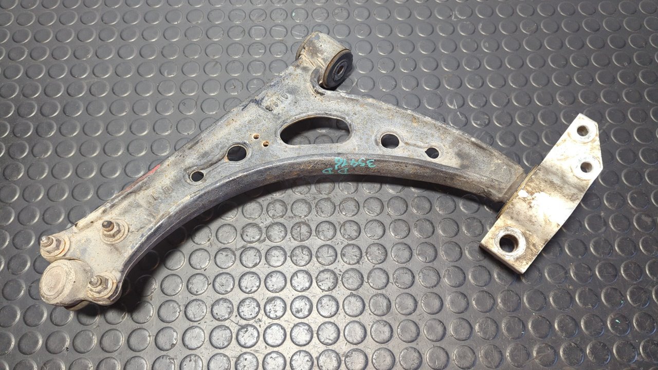 BRAZO DERECHO INFERIOR DELANTERO VOLKSWAGEN CADDY KA/KB (2K) - vista 3
