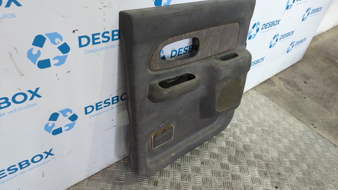 GUARNECIDO PUERTA TRASERA DERECHA MITSUBISHI L 200 (K6/7) - vista 4