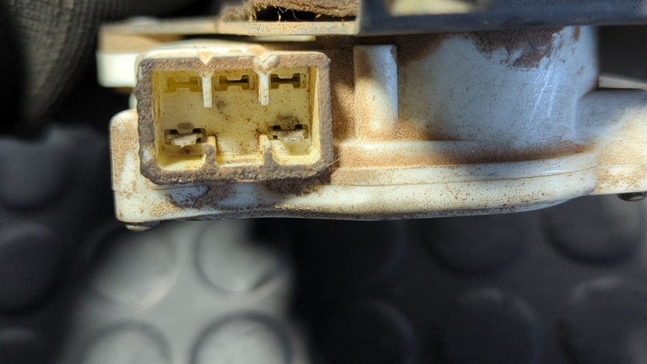 MOTOR CIERRE CENTRALIZADO TRASERO DERECHO MITSUBISHI L 200 (K6/7) - vista 5