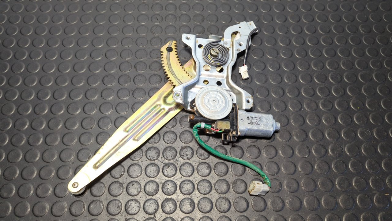 ELEVALUNAS TRASERO IZQUIERDO MITSUBISHI L 200 (K6/7)