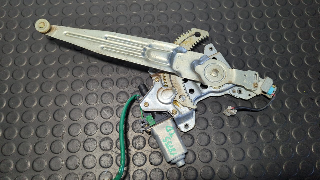 ELEVALUNAS TRASERO DERECHO MITSUBISHI L 200 (K6/7) - vista 2