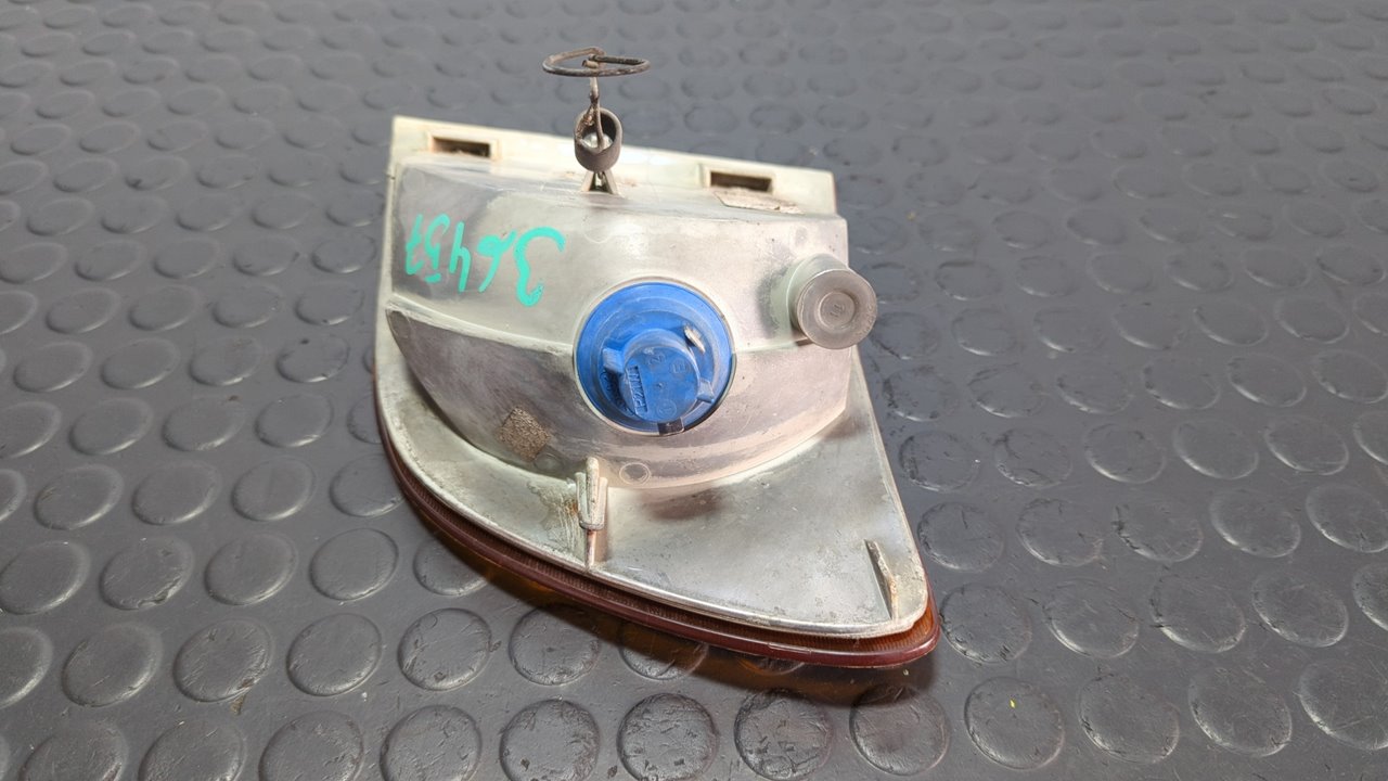 PILOTO DELANTERO DERECHO MERCEDES-BENZ VITO (W638) CAJA CERRADA - vista 2