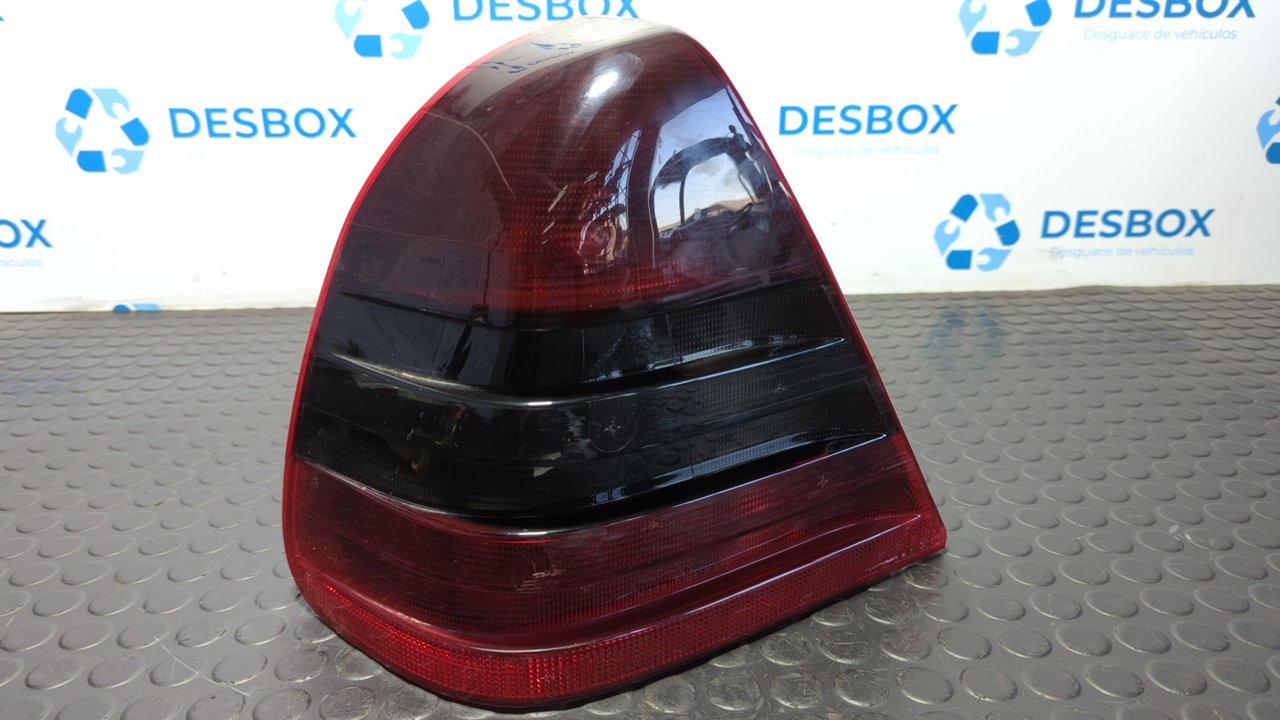 PILOTO TRASERO IZQUIERDO MERCEDES-BENZ CLASE C (W202) BERLINA