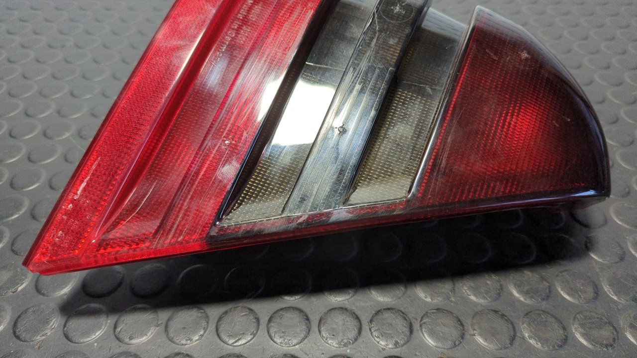 PILOTO TRASERO IZQUIERDO MERCEDES-BENZ CLASE C (W202) BERLINA - vista 5