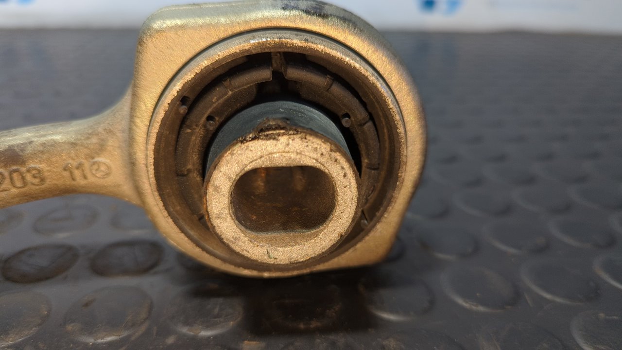 BRAZO DERECHO SUPERIOR DELANTERO MERCEDES-BENZ CLASE CLC (CL203) CLC - vista 6