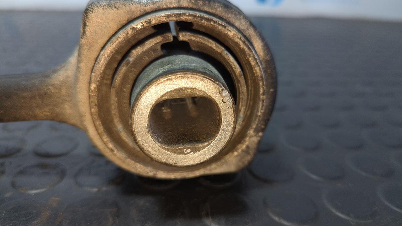 BRAZO IZQUIERDO INFERIOR DELANTERO MERCEDES-BENZ CLASE C (W203) BERLINA - vista 3