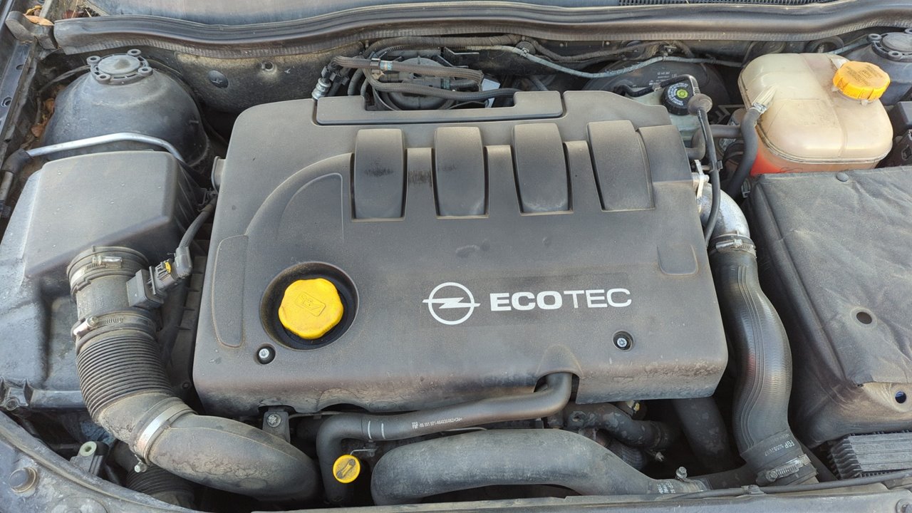 PORTON TRASERO OPEL ASTRA GTC - vista 5