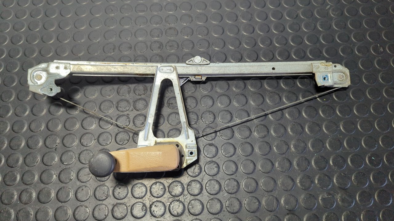 ELEVALUNAS TRASERO DERECHO MERCEDES CLASE C (W201)