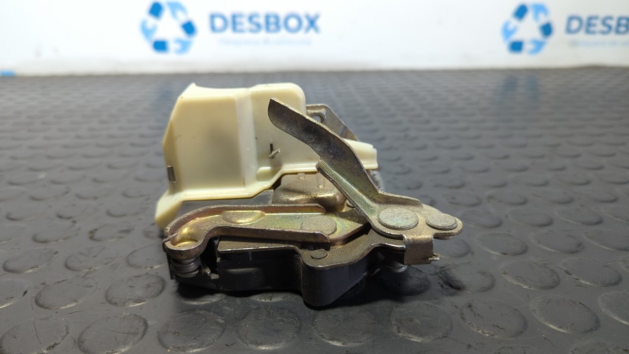 CERRADURA PUERTA TRASERA DERECHA MERCEDES CLASE C (W201)