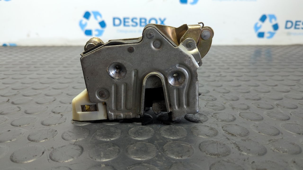 CERRADURA PUERTA TRASERA DERECHA MERCEDES CLASE C (W201) - vista 3